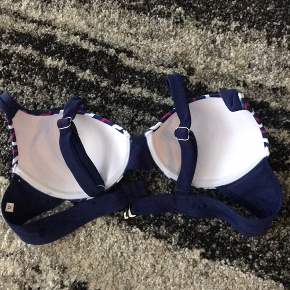 Bathing suit set - Picture 3 of 3